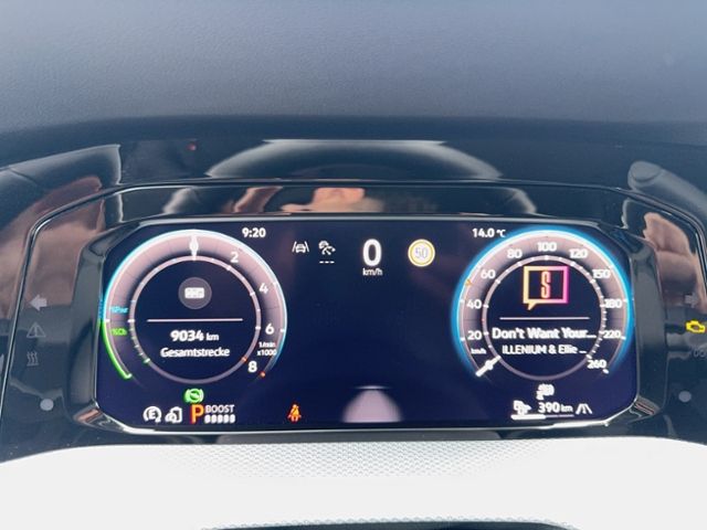 Golf VIII GOAL 1,5 l DSG eHybrid REAR VIEW AKH D