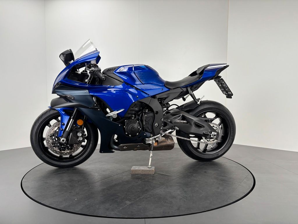 Fahrzeugabbildung Yamaha YZF-R1 *NEUWERTIG *WINGLETS *UNFALLFREI