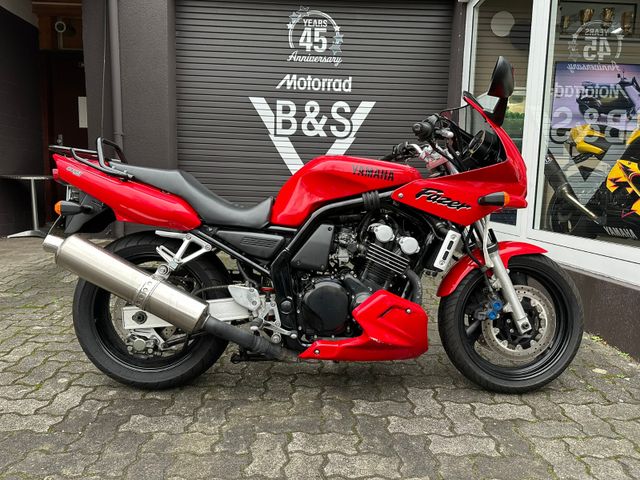 Yamaha FZS600 Fazer