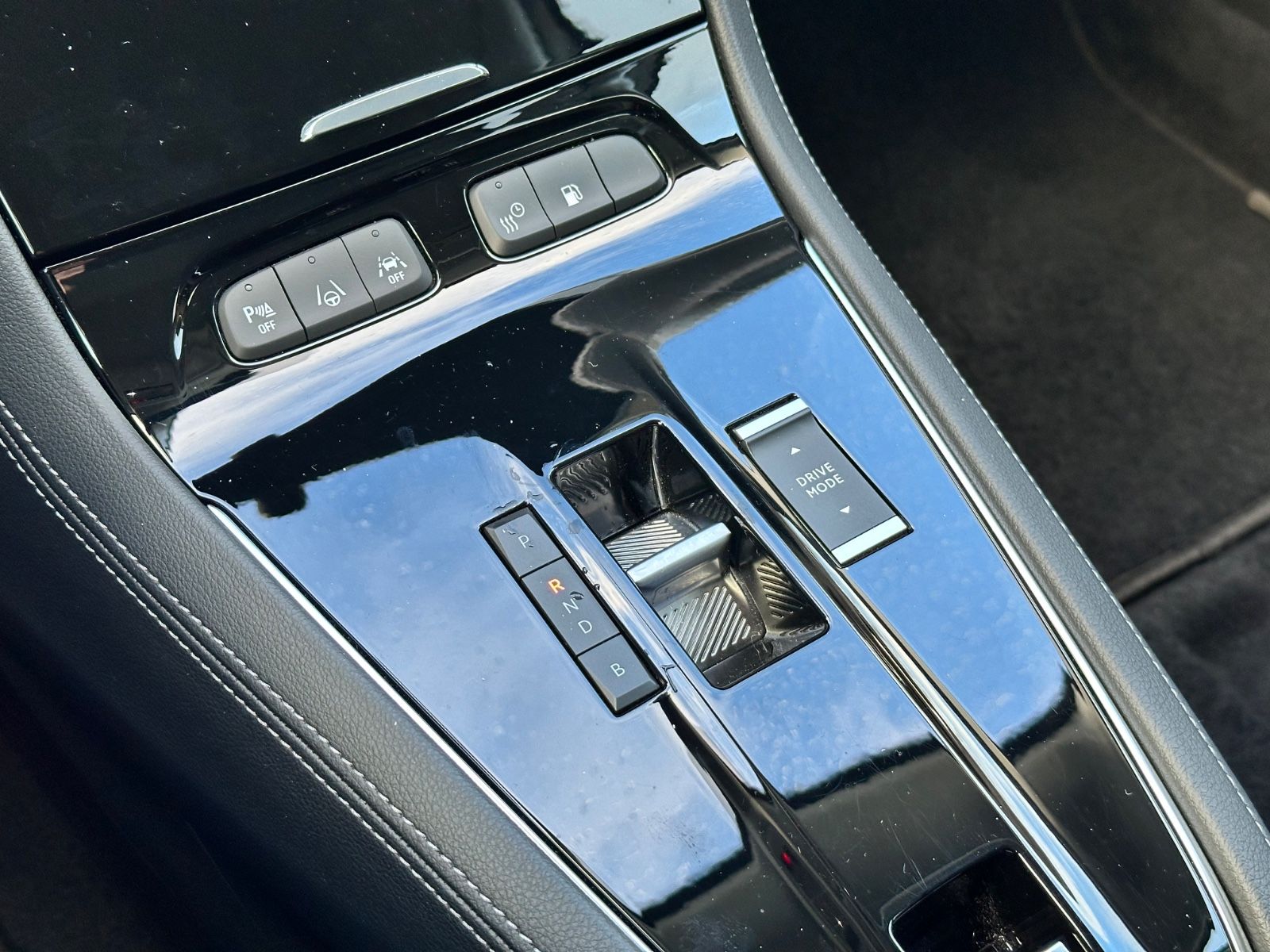 Fahrzeugabbildung Opel Grandland Elegance Plug-in-Hybrid*RFK*Leder