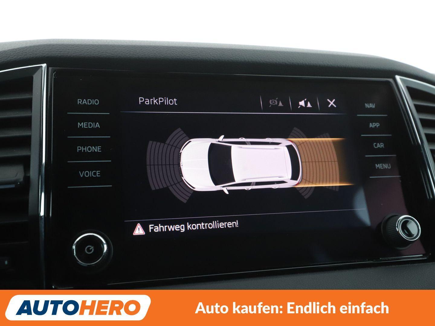 Skoda Karoq 1.5 TSI ACT SportLine*NAV*LED*TEMPO*PDC*SH