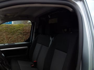 Bild 14 Opel Vivaro M 1.5D Holz Verglast Navigation Kamera