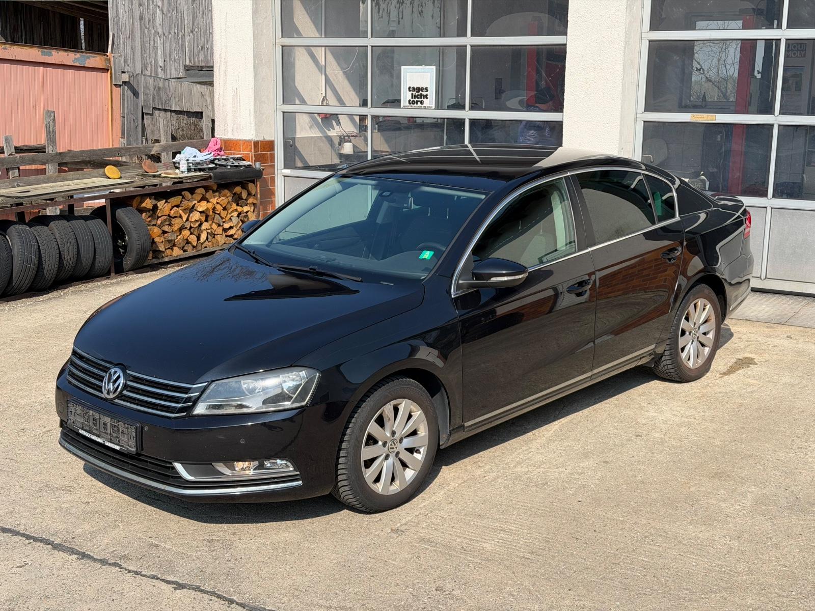 Volkswagen Passat Lim. Comfortline NAVI/PDC/Beschreibung!