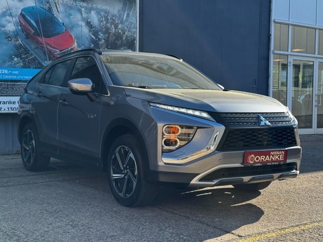 Fahrzeugabbildung Mitsubishi Eclipse Cross 2.4 MIVEC PLUS Navi*1.Hand