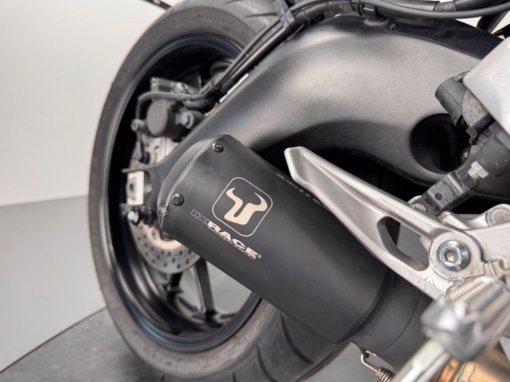 Fahrzeugabbildung Yamaha MT-09 *IXIL-ABGASANLAGE *WILBERS FEDERBEIN