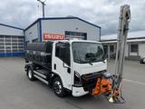 Isuzu M30 F Gießfahrzeug, Gießarm, Wassertank 4250 Ltr