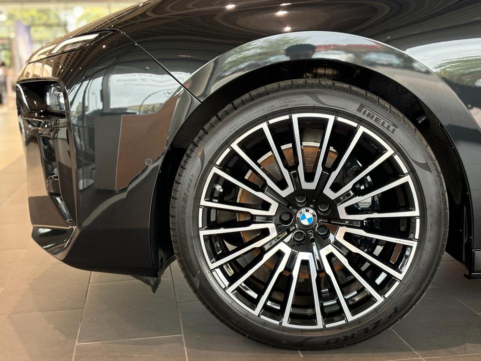 BMW 740d xDrive Limousine