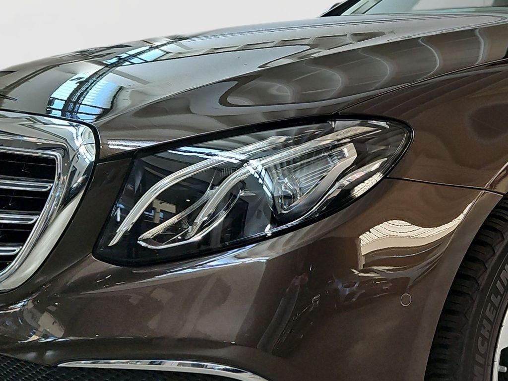 Fahrzeugabbildung Mercedes-Benz E 250 LUXURY AHK Comand Kamera LED