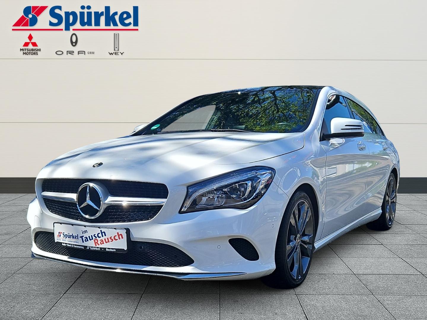 Mercedes-Benz CLA 200 Shooting Brake 200, Navigation, Schiebed