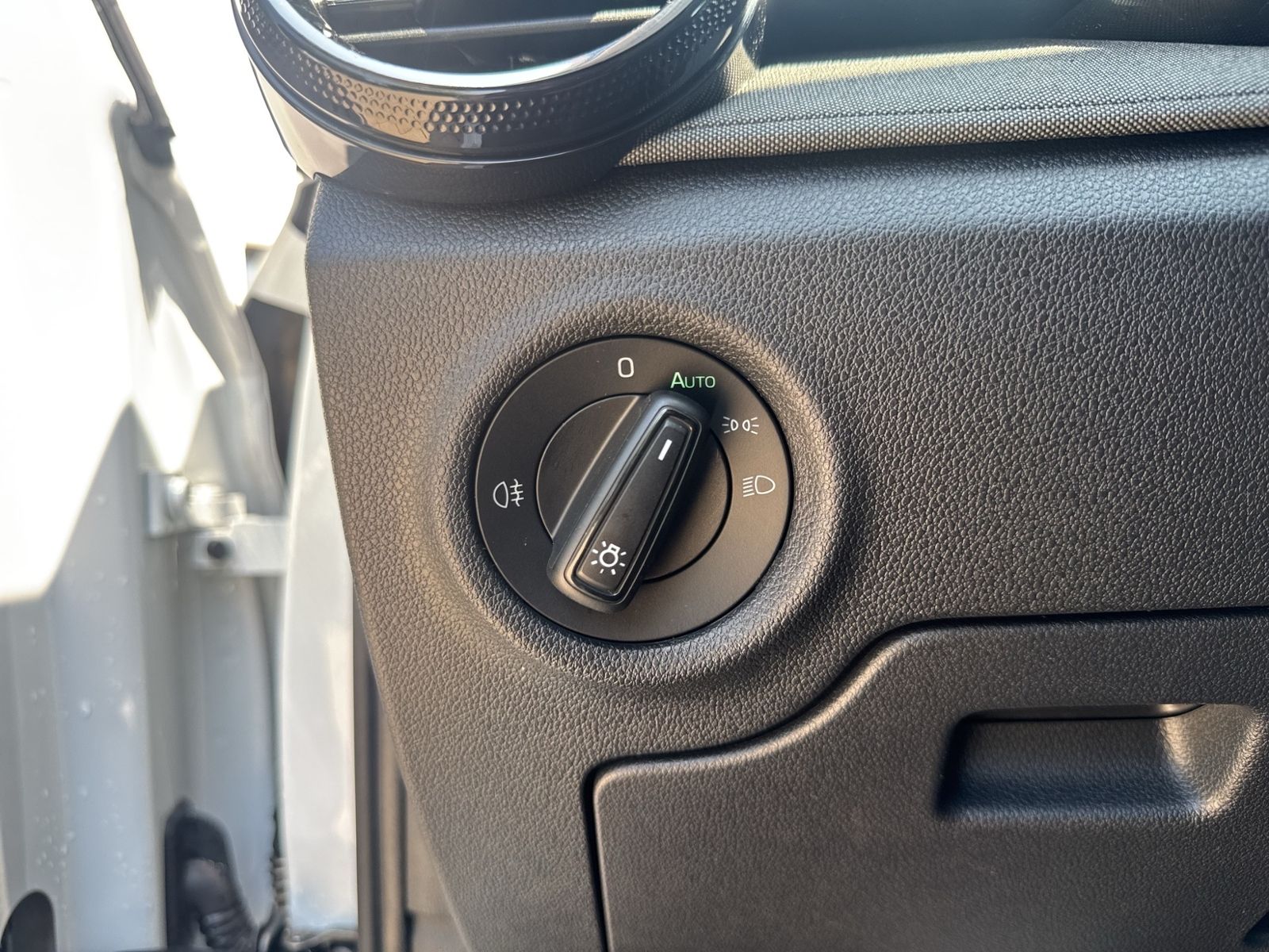 Fabia 1.0 TSI Tour, LED, Navi, ACC, Business, AH