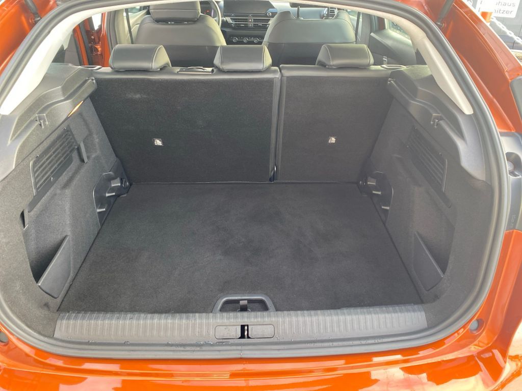 Fahrzeugabbildung Citroën C4 PureTech 130 S&S FEEL PACK *Kälte-Paket*