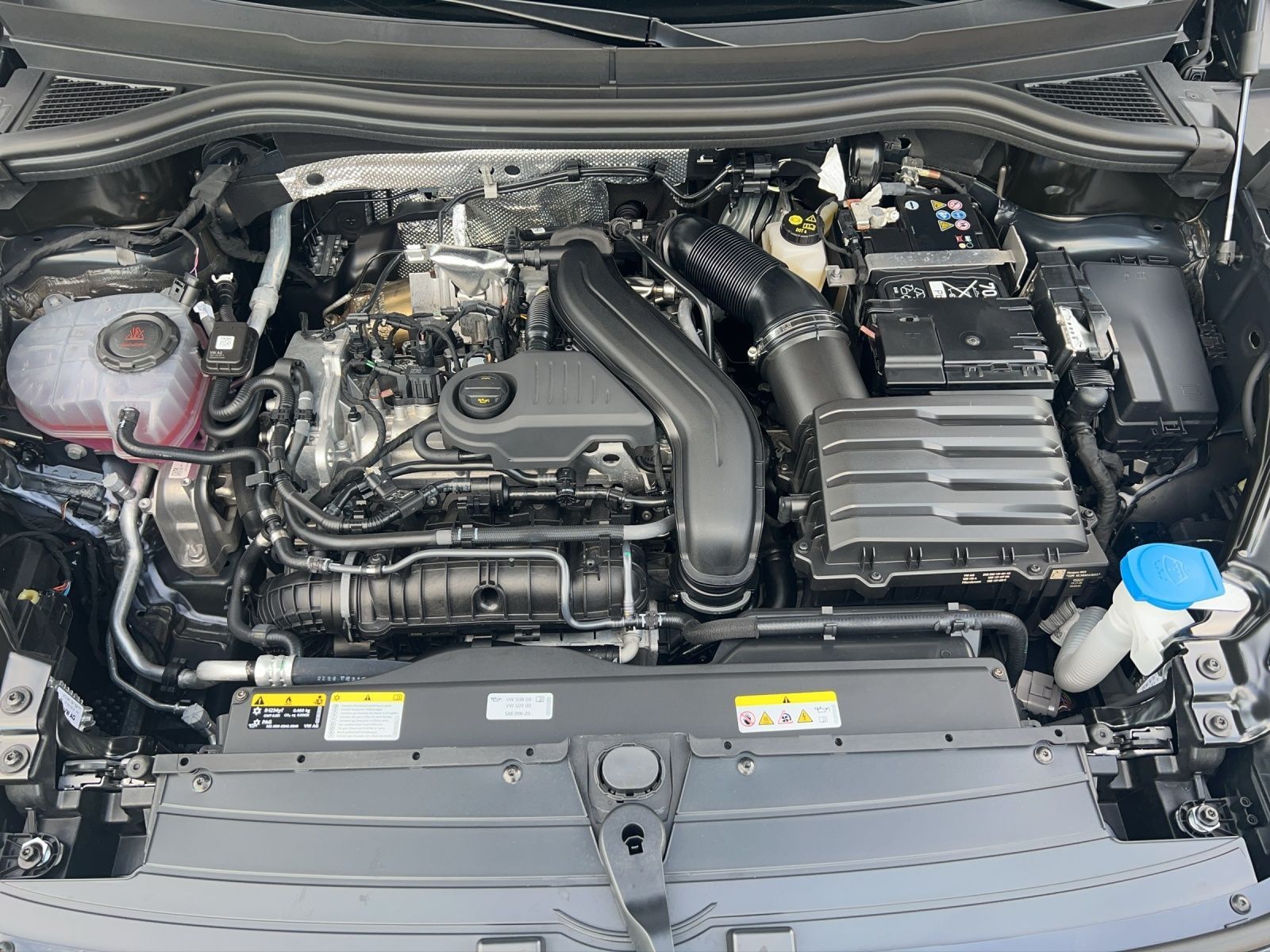 Tiguan Energy 1.5 eTSI DSG AHK*LED*Navi*ACC
