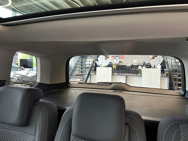 MYAUTOCENTER – Gebraucht- und Jahreswagen mit Werkstattservice in Pfaffenhofen Volkswagen Touran Comfortline BMTStart-Stopp *Pano*AHK*
