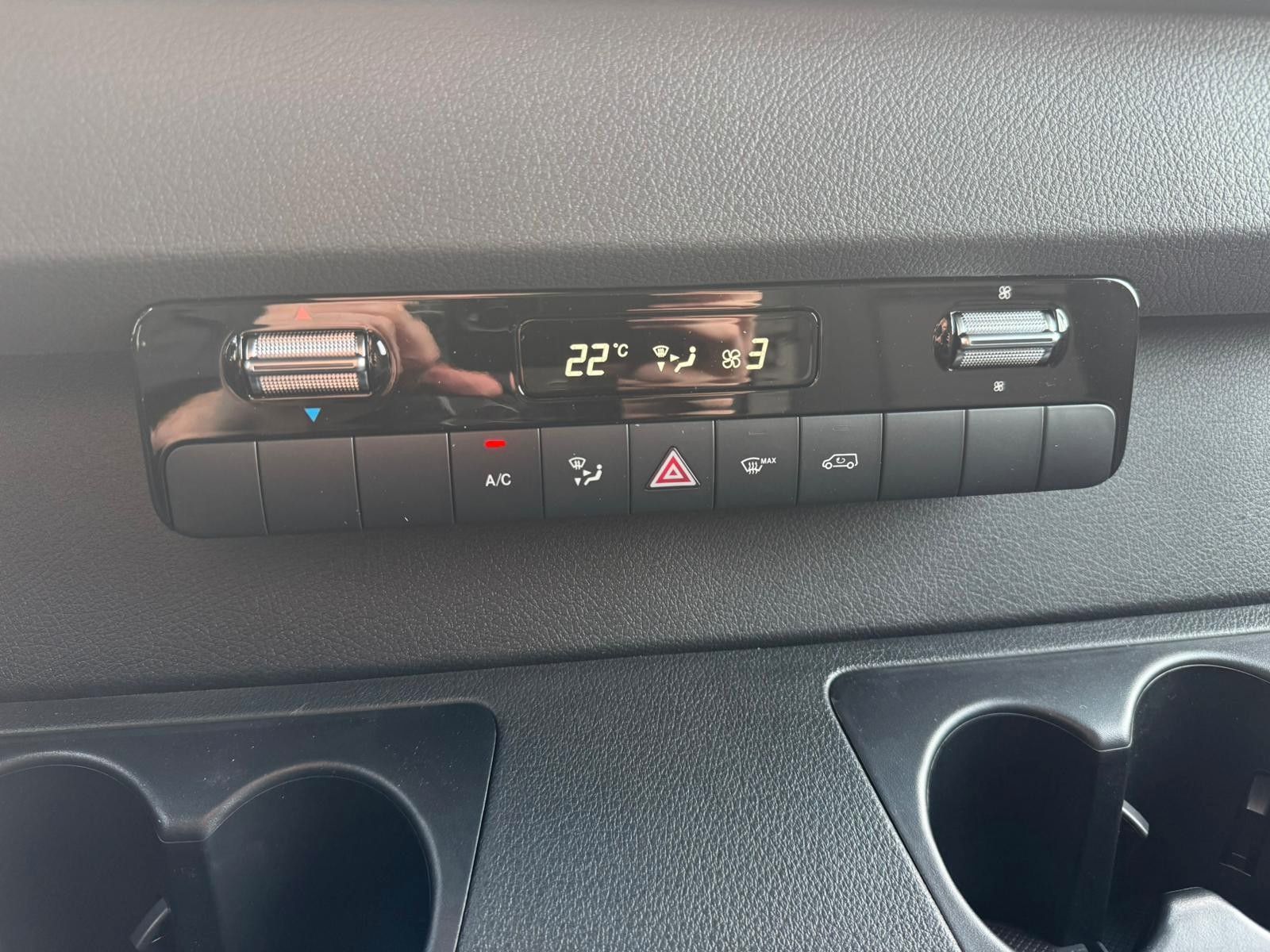 Fahrzeugabbildung Mercedes-Benz Sprinter 317 CDI 3665 9G AHK 3,5to Klima LED