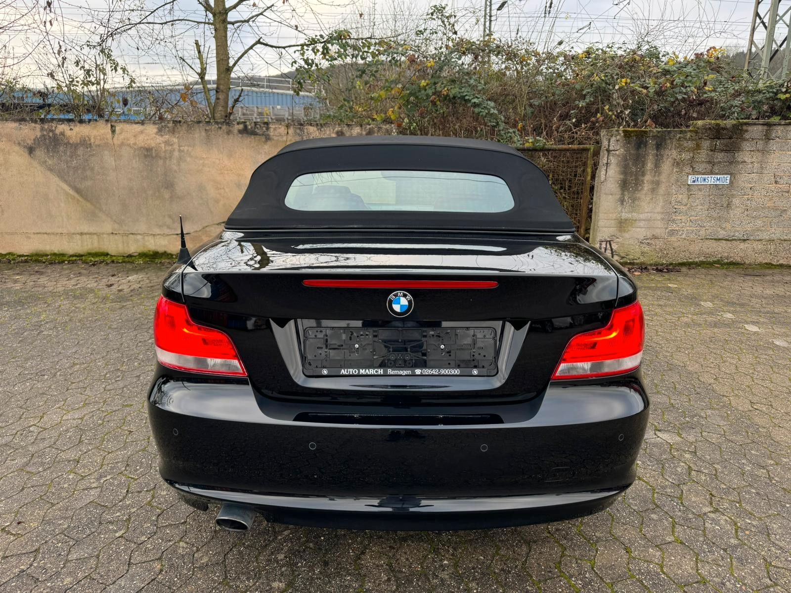 Fahrzeugabbildung BMW 120d Cabrio*PDC*
