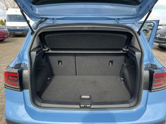 Fahrzeugabbildung Volkswagen T-Cross 1.0 TSI Goal LED VIRTUAL APP SHZ 17``