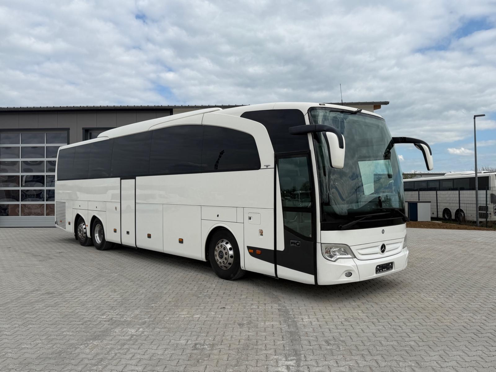 Mercedes-Benz Travego 16 RHD-M