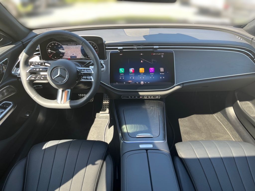 Fahrzeugabbildung Mercedes-Benz E 300 de 4MATIC T-Modell mit EQ Hybrid Technolog