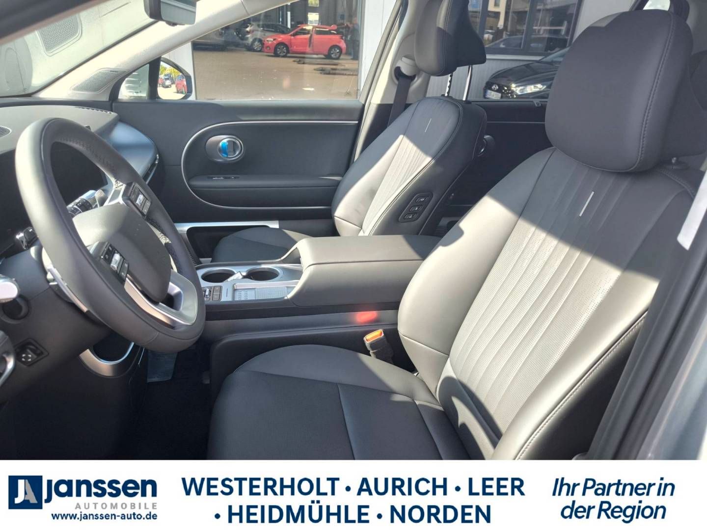 Fahrzeugabbildung Hyundai IONIQ 9 UNIQ Panorama-Glas-Schiebedach, Relax-Pa