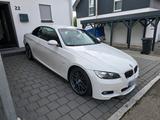 BMW 335 E93 N54/DKG UNFALLFREI - BMW 335 aus 2009: 335d