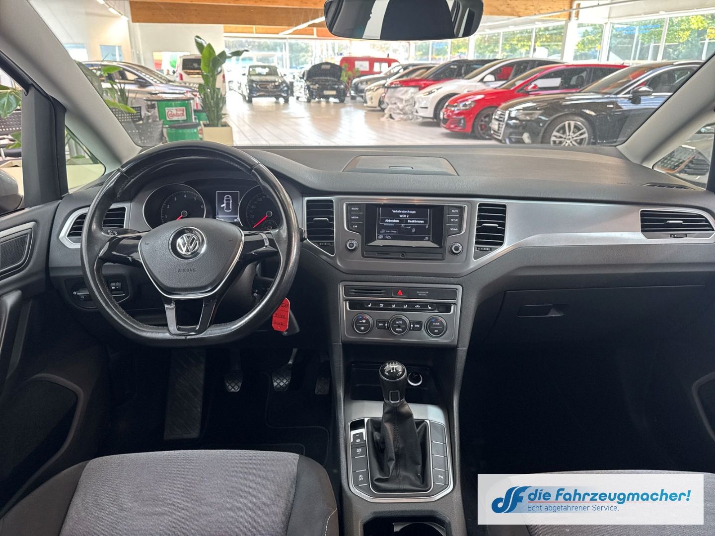 Fahrzeugabbildung Volkswagen Golf Sportsvan VII Trendline BMT Start-Stopp Spe