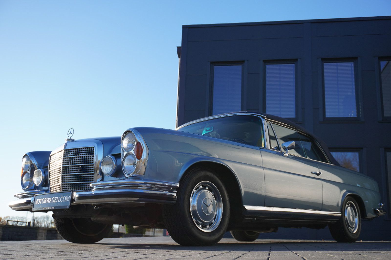 Fahrzeugabbildung Mercedes-Benz 280 SE 3,5 Cabriolet