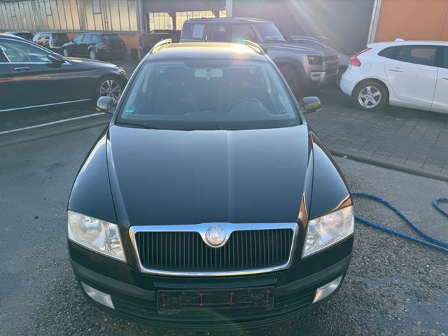 Skoda Octavia Combi Team Edition**AHK+Winter**