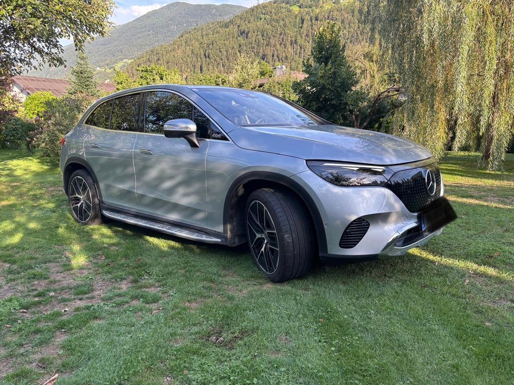 Image of Mercedes-Benz EQE SUV