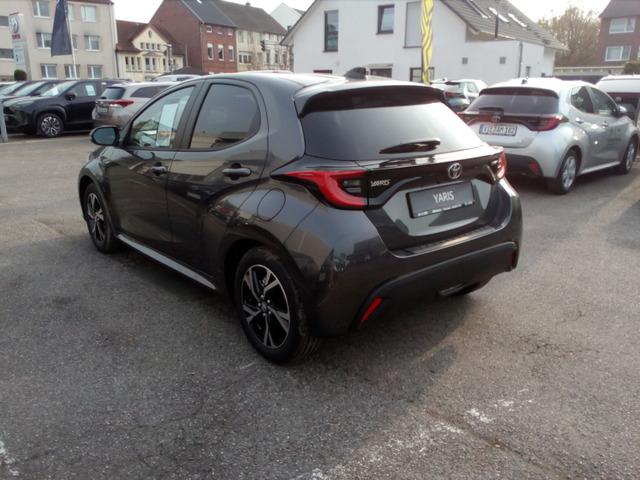 Toyota Yaris 1.5 Hybrid Teamplayer Safety u. Comfort-Pa