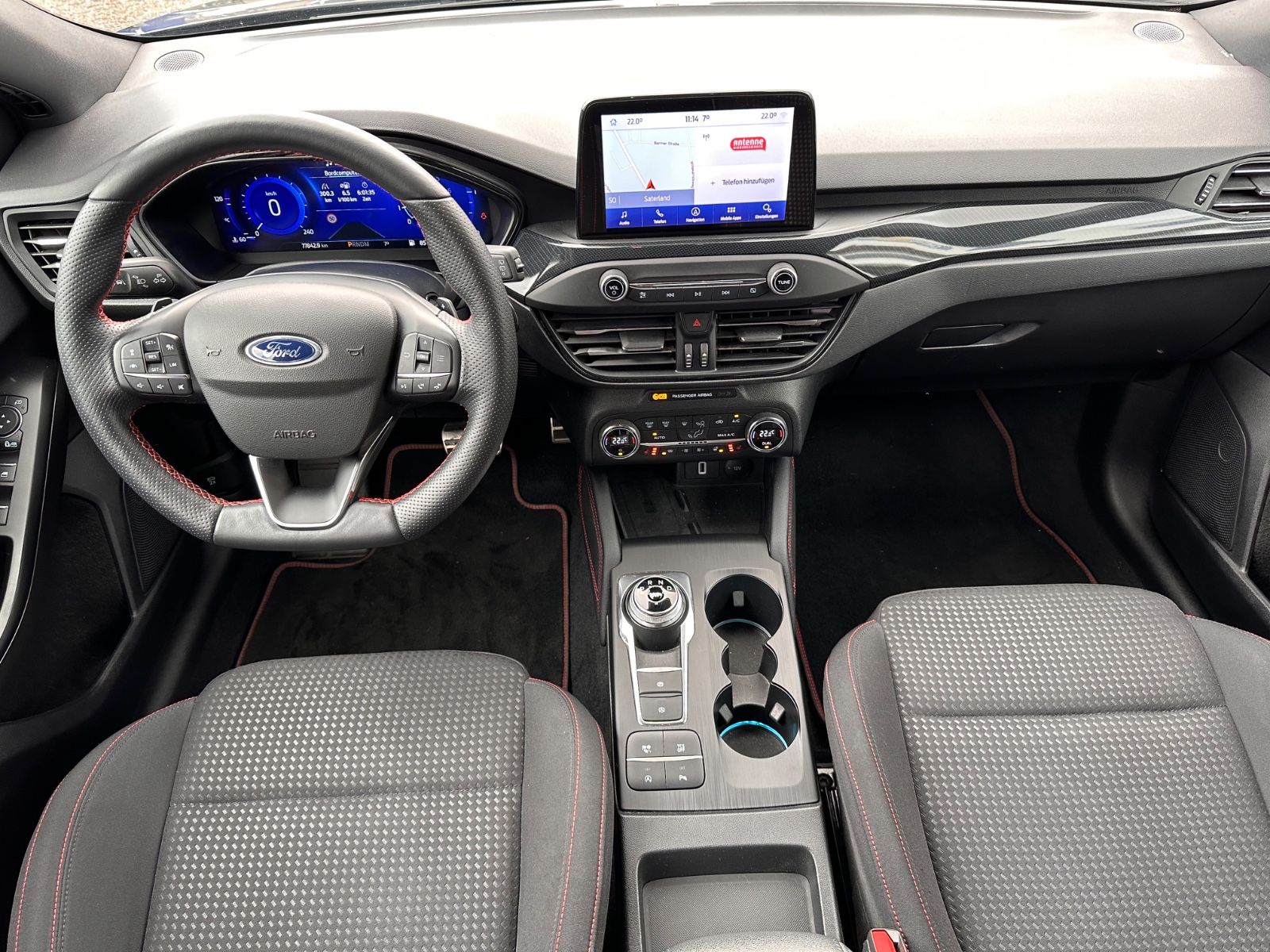 Fahrzeugabbildung Ford Focus Turnier ST-Line X 1.5 EB AHK/ACC/LED/Navi