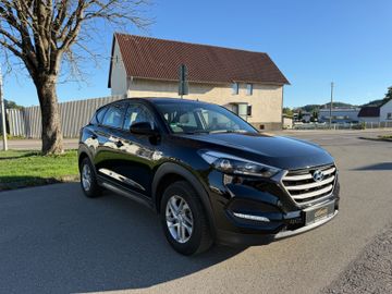 Hyundai TUCSON - 12