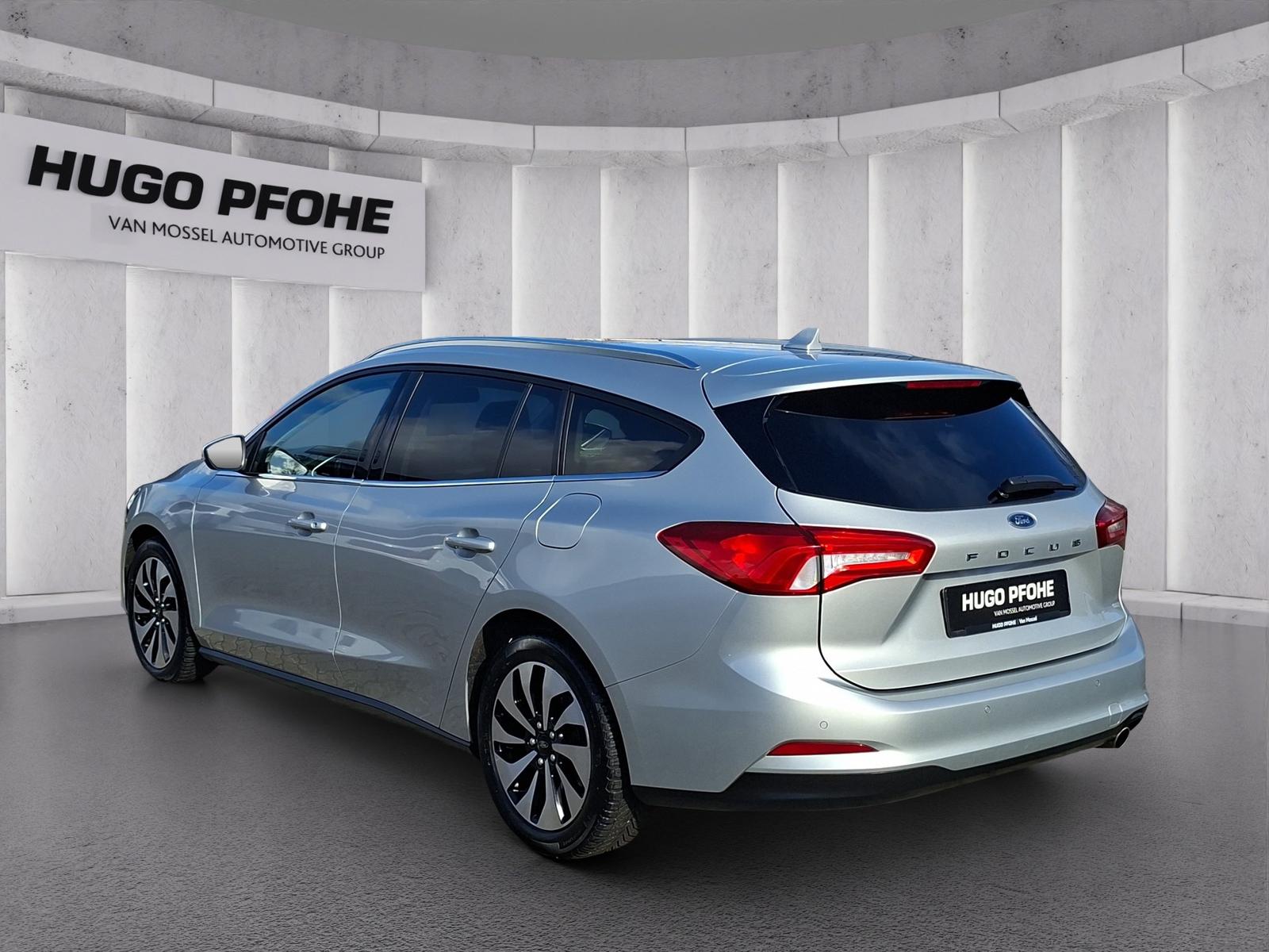 Ford Focus Cool und Connect Turnier 1.5 EB LED | GJR