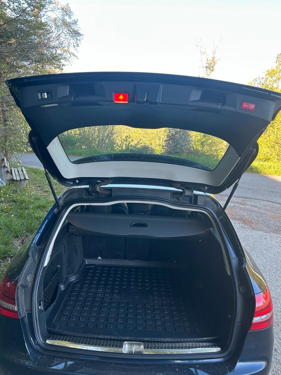 MERCEDES-BENZ Mercedes-Benz C 220d Kombi T AVANTGARD