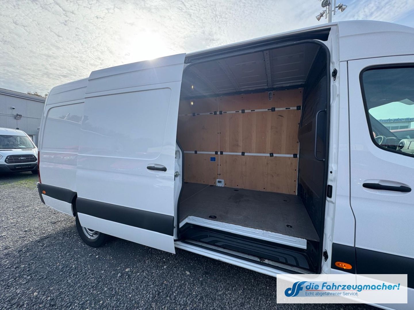 Fahrzeugabbildung Mercedes-Benz Sprinter Kasten MAXI 315CDI L4 Navi Kamer CarPla