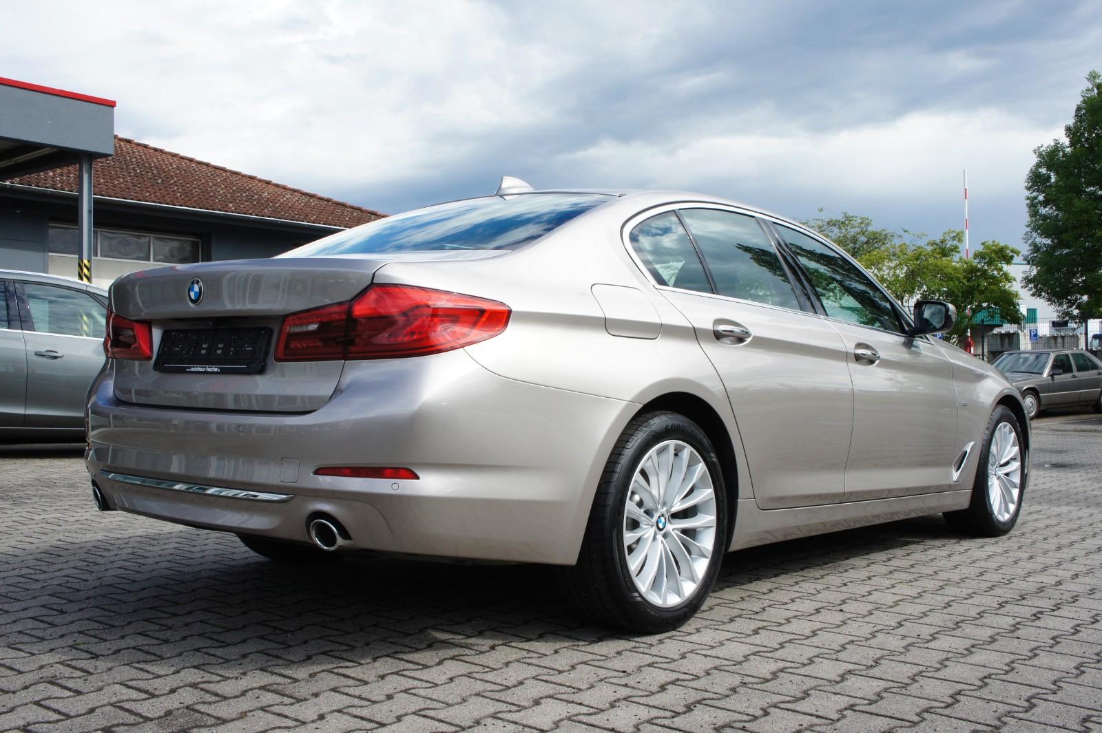BMW 520d Limousine Luxury-Line *LED*NAVI*KAMERA*AHK*