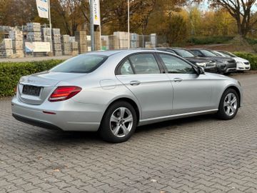 Mercedes E 220 - 10