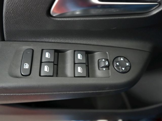 Corsa-e F EDITION 50kWH AT+SITZHEIZUNG+PARKPILOT