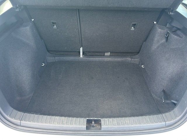 Fahrzeugabbildung SKODA Karoq 1.0TSI Active LED+TEMPOMAT+EPH+++