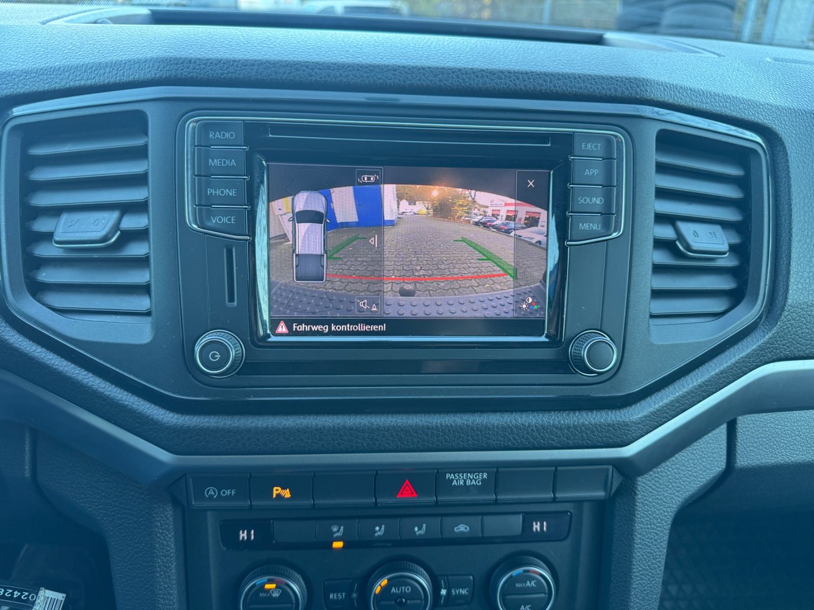 Fahrzeugabbildung Volkswagen Amarok  4Motion Seilwinde+Leder+Kamera+Standheiz