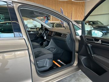 Volkswagen Golf Sportsvan VII Highline *LED*ACC*AHK*