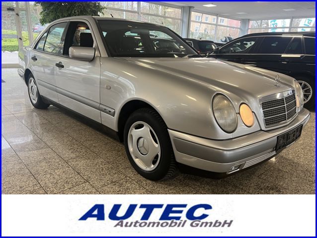 Mercedes-Benz E 230 Automatik 2. Hand Schiebedach