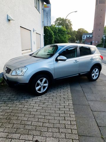 Nissan Qashqai J10