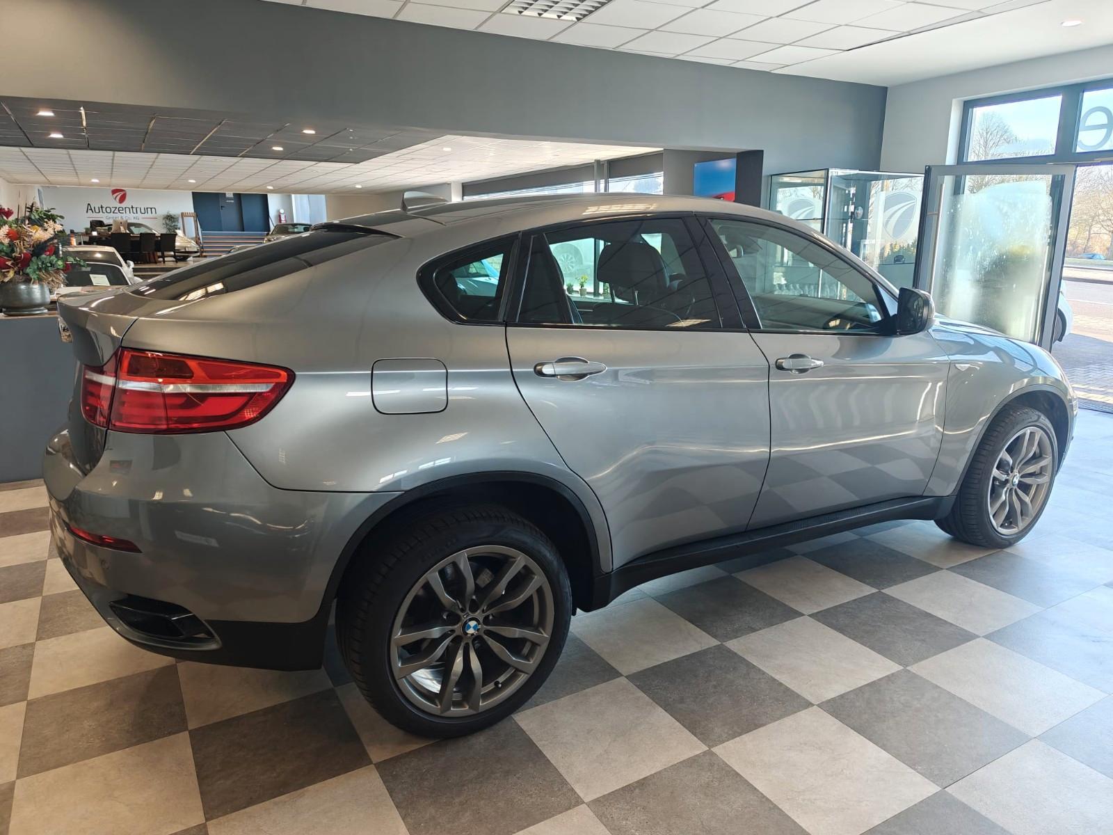 BMW X6 M50d 381 ch • Cuir Merino • Head-up • ACC Stop&Go • Caméras 360° • Toit ouvrant • Attelage
