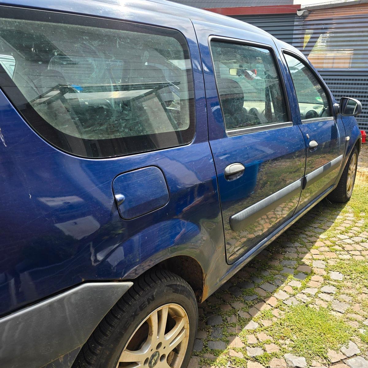 Dacia Logan 2008 — interior
