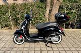 Vespa GTS 125 ie - Vespa Motorräder in Hamburg