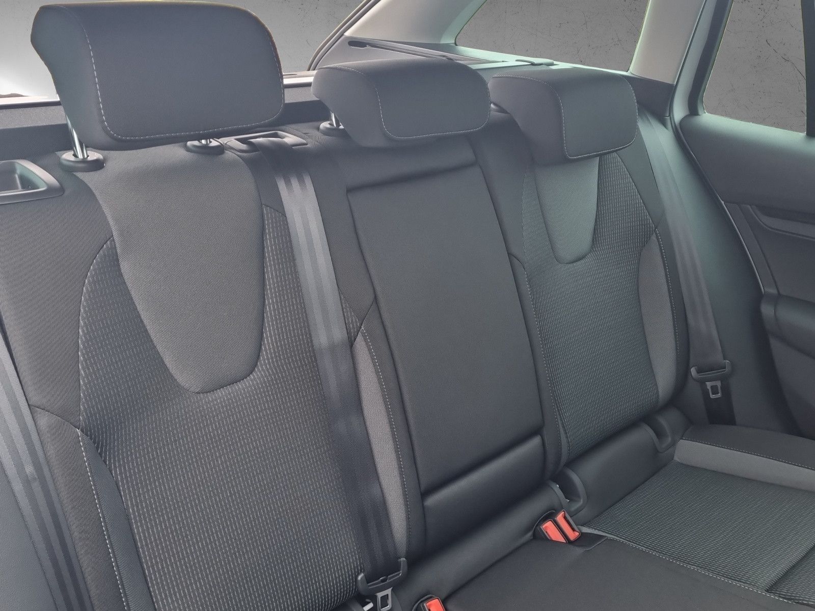 Fahrzeugabbildung SKODA Octavia Combi Selection 1.5 TSI mHEV AHK Kamera