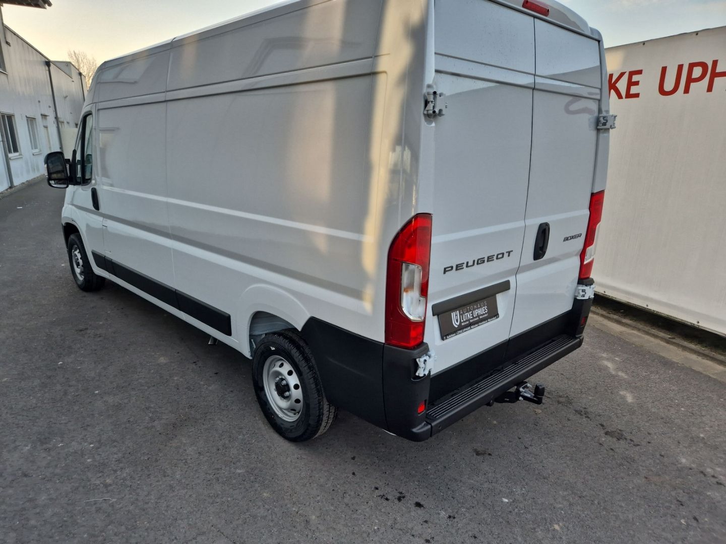 Fahrzeugabbildung Peugeot Boxer KW 35 L3H2 BlueHDi 140 AHK-abn. Navi