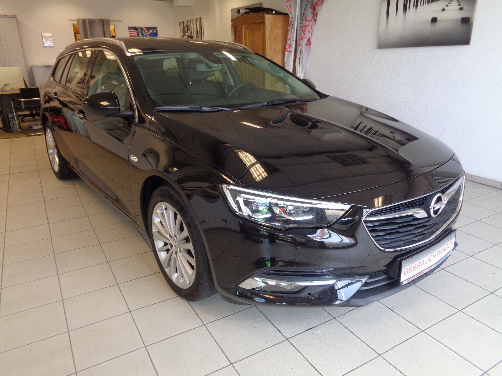 Fahrzeugabbildung Opel Insignia B Sports Tourer / Navi / LED-LUX /