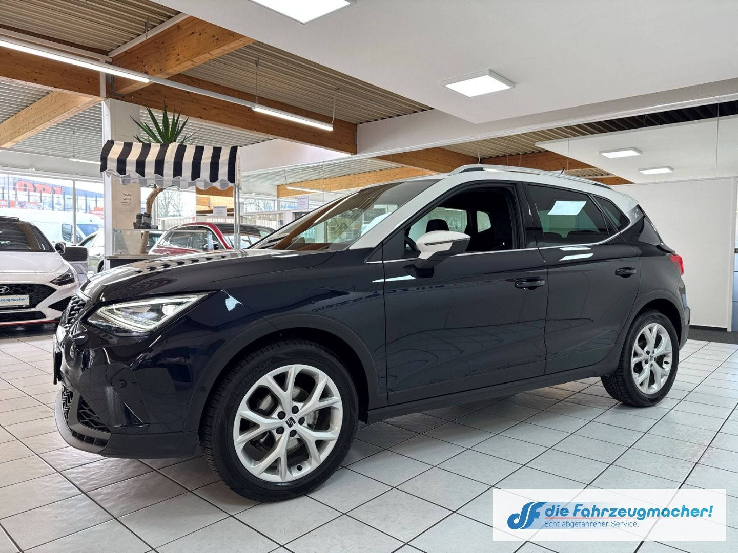 Fahrzeugabbildung SEAT Arona FR Navi Digitales Cockpit LED Sperrdiff. A