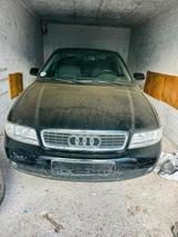 Audi audi a4 1.9 - Audi A4 aus 2000: 1.9